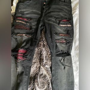 Waist stretchy (if your a 36 u can still fit these)